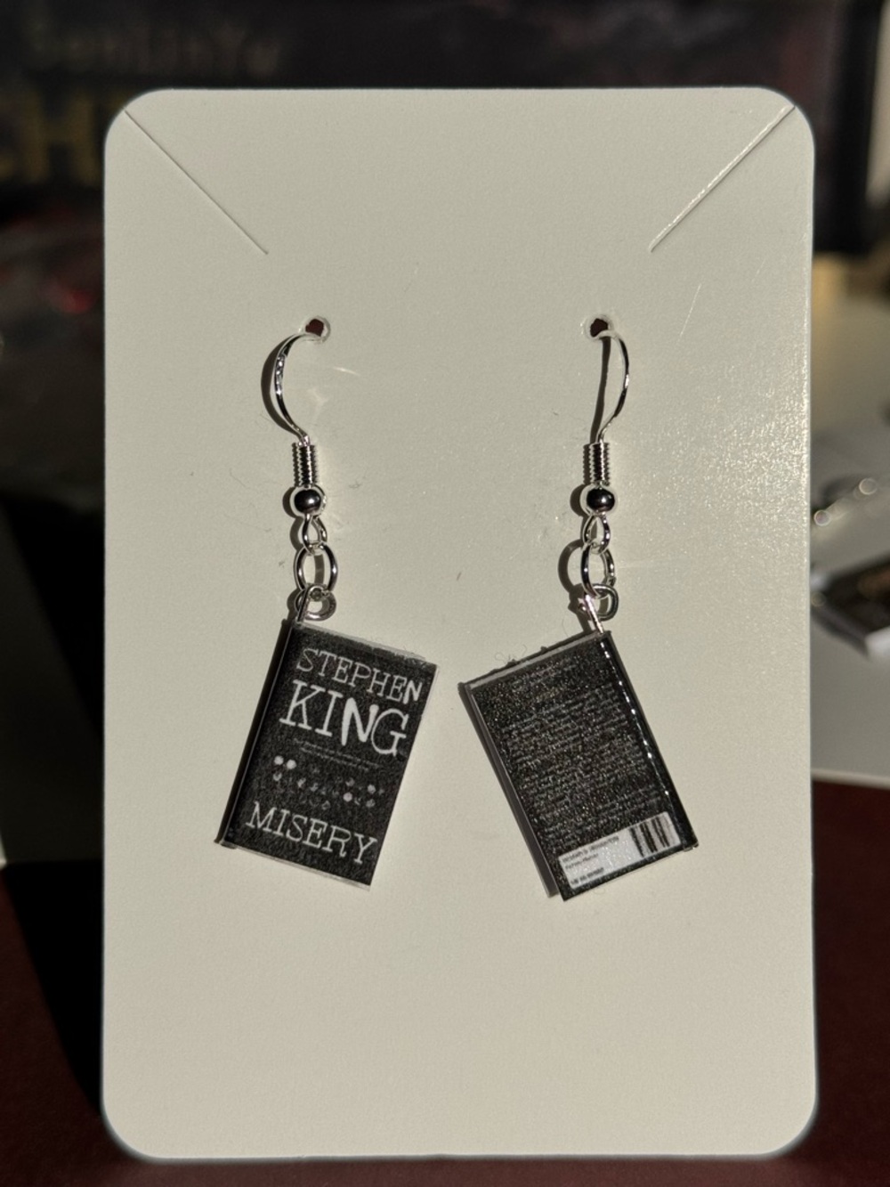 Stephen King 'Misery' Book Cover Dangle Earrings - Black & Silver - Picture 2 of 6